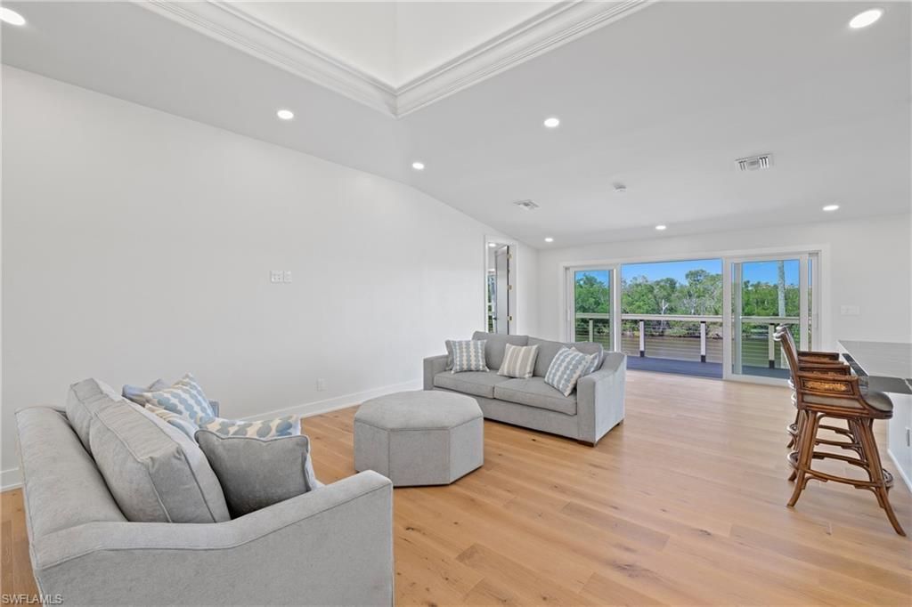 1836 Harbor Ln, Naples, FL 34104 Photo