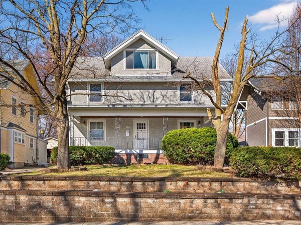654 36th Street, Des Moines, IA 50312