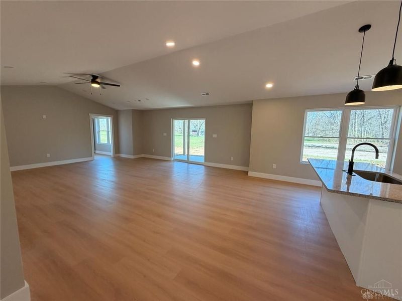 742R Odenwald Drive, Fayetteville, OH 45118 Photo 4