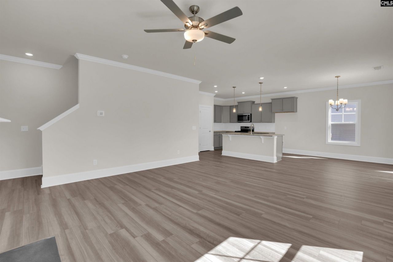 618 Griffon Drive  Photo 14