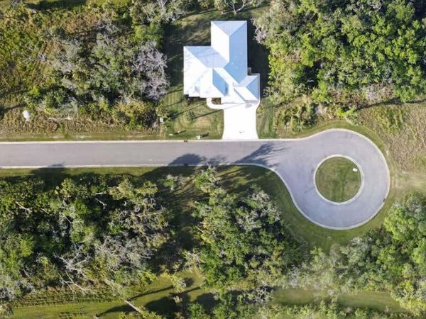 2411 Noble Oaks Lane, Fort Pierce, FL 34981