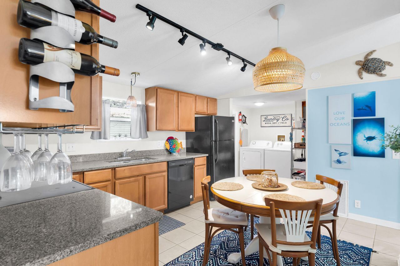 11 Oakwood Avenue, Key Largo, FL 33037 Photo