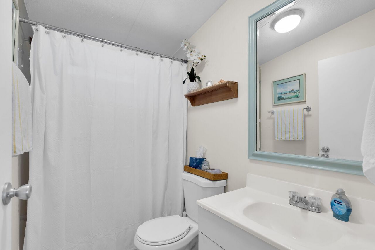 11 Oakwood Avenue, Key Largo, FL 33037 Photo