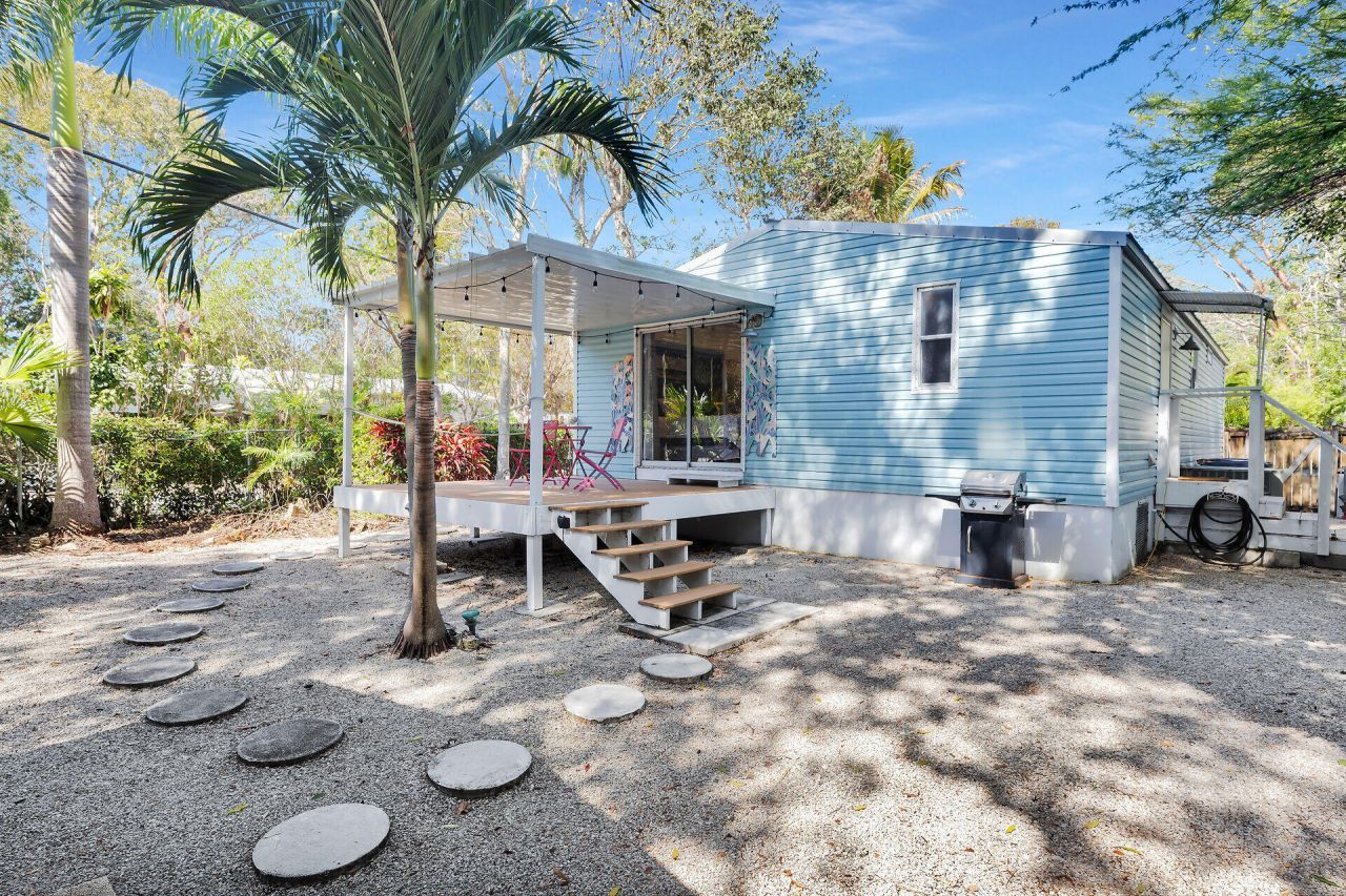 11 Oakwood Avenue, Key Largo, FL 33037 Photo