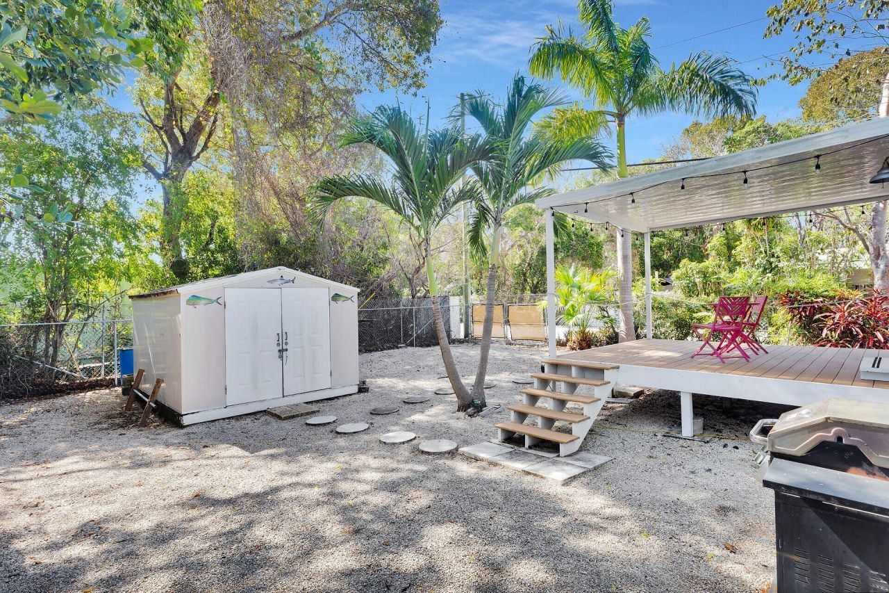 11 Oakwood Avenue, Key Largo, FL 33037 Photo