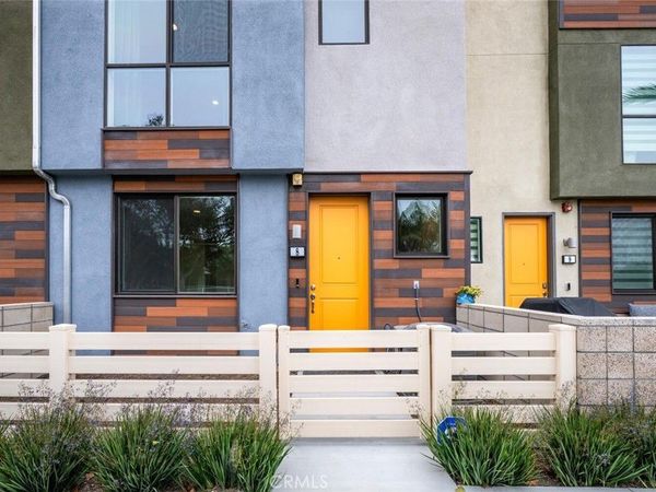 5860 LINDEN, Unit 8, Long Beach, CA 90805