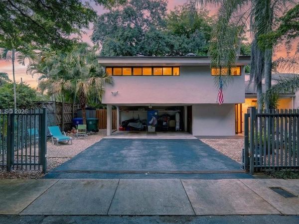 1753 Nocatee Dr, Miami, FL 33133