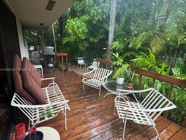 1753 Nocatee Dr , Miami, FL 33133