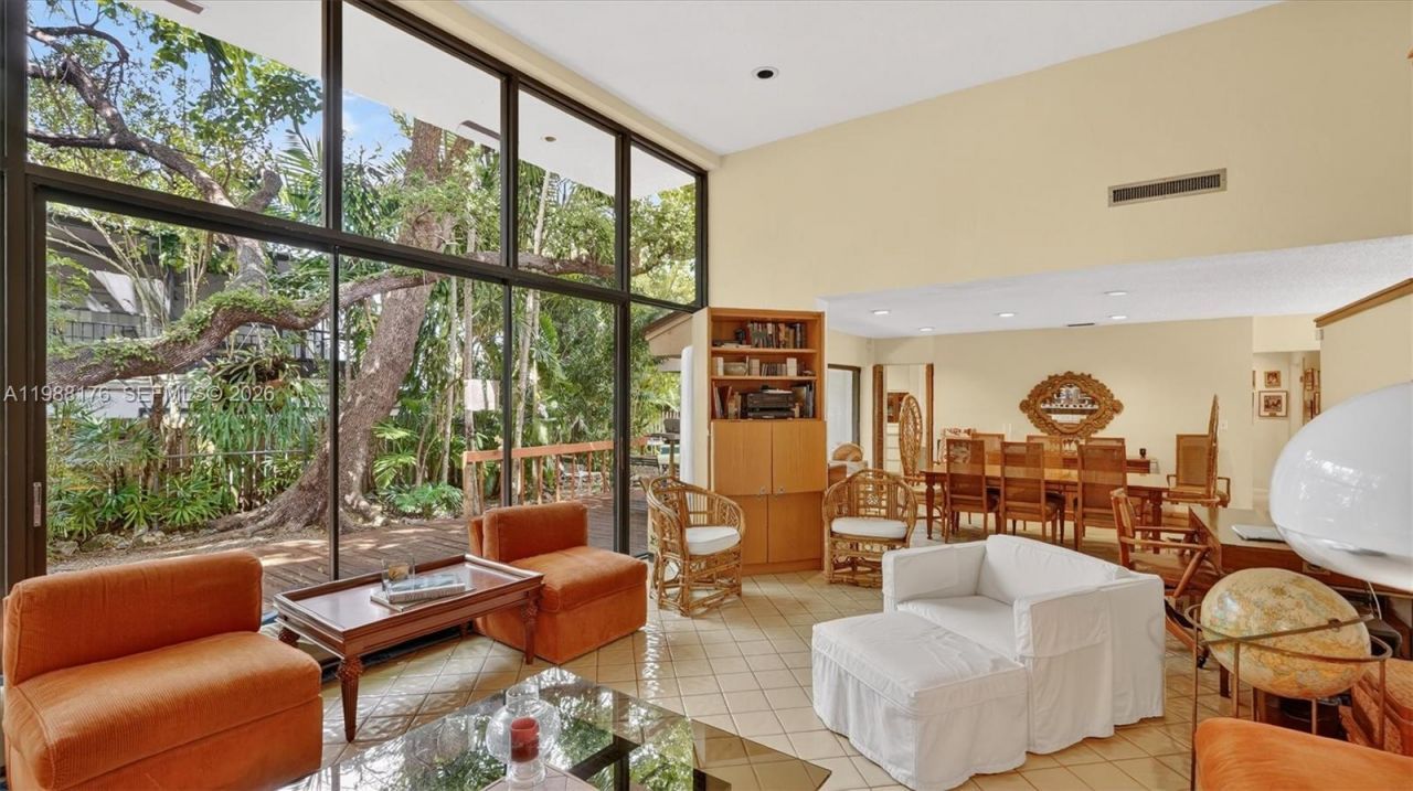 1753 Nocatee Dr, Miami, FL 33133 Photo