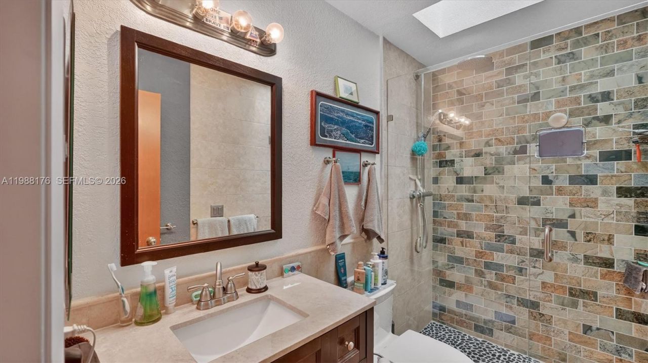 1753 Nocatee Dr, Miami, FL 33133 Photo