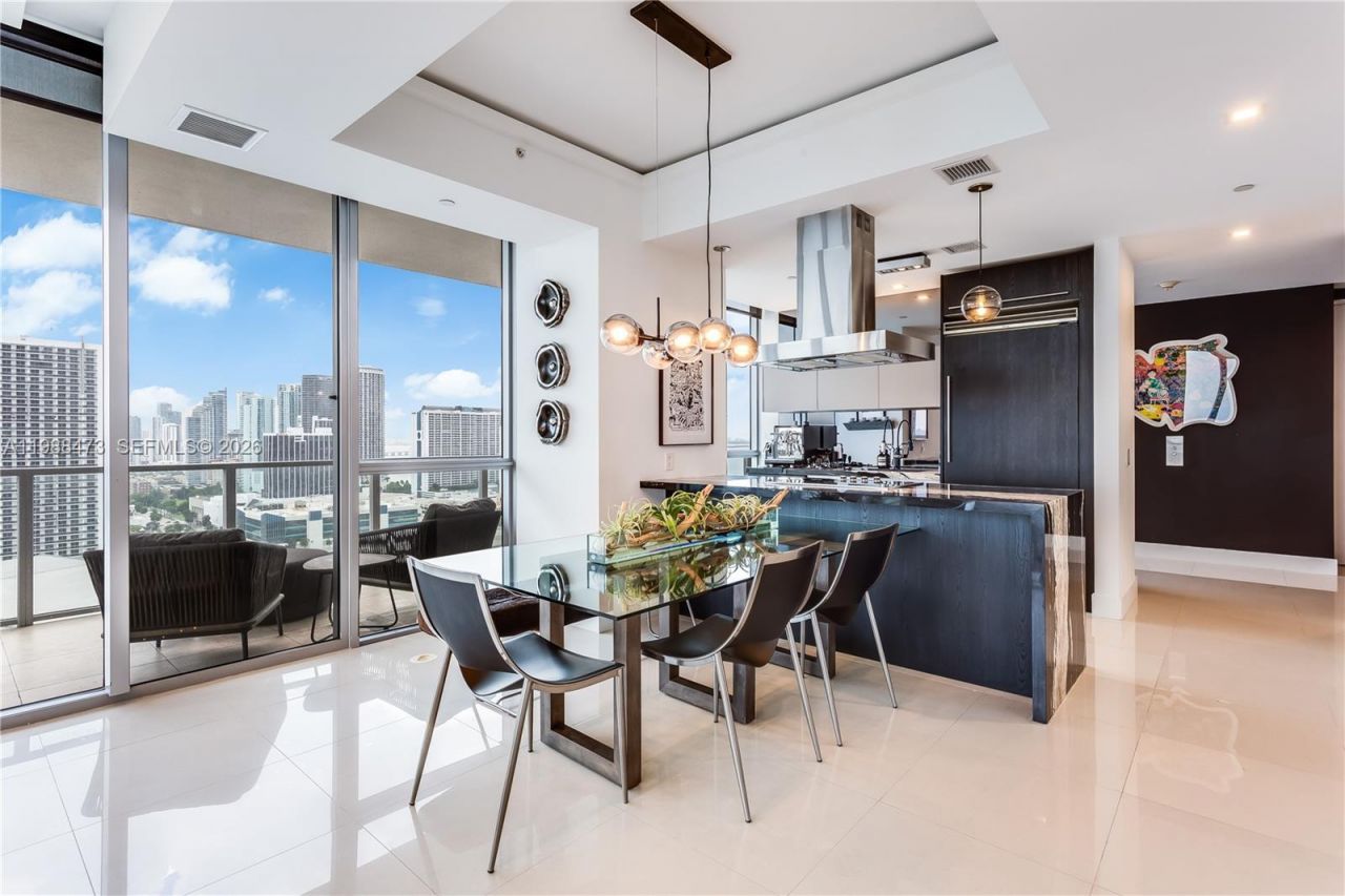 1100 Biscayne Blvd , Unit 2708, Miami, FL 33132 Photo