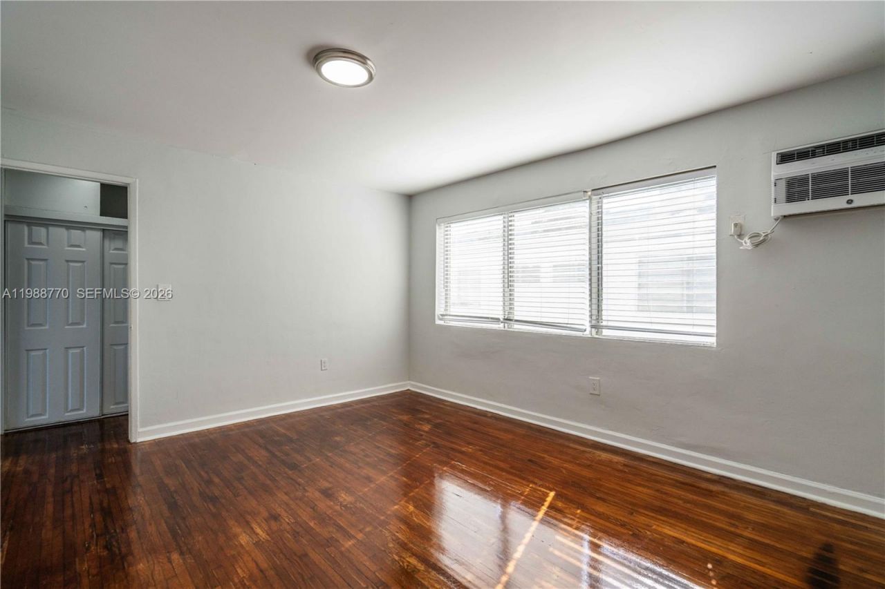 7931 East Dr, Unit 404, North Bay Village, FL 33141 Photo