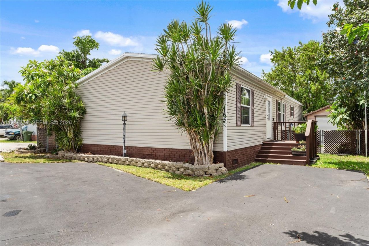 220 NE 12th Ave #165 , Homestead, FL 33030 Photo