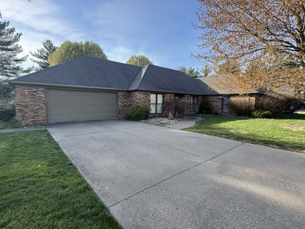 1602 S Eugene Lane , Marion, IL 62959