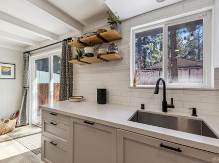 796 Alameda Avenue, South Lake Tahoe, CA 96150 Photo