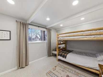 796 Alameda Avenue, South Lake Tahoe, CA 96150 Photo