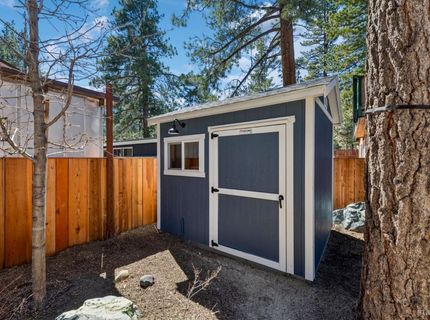 796 Alameda Avenue, South Lake Tahoe, CA 96150 Photo
