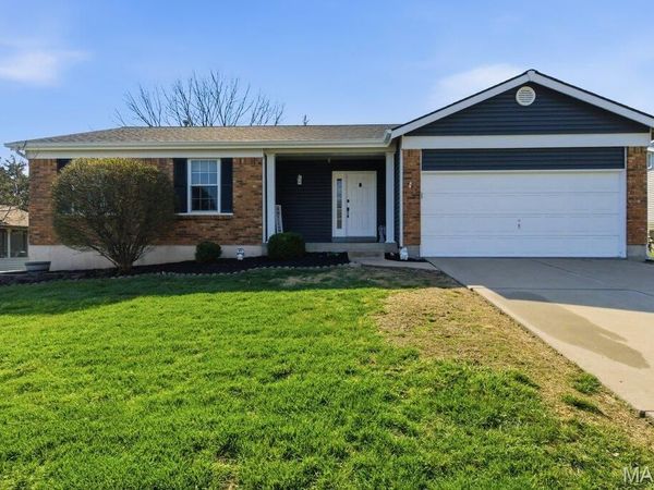 106 Rockaway Drive, O'Fallon, MO 63368