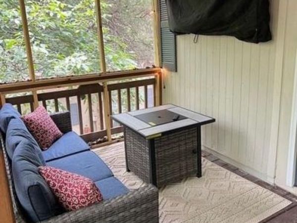 566 Hathorn Road, Oxford, MS 38655