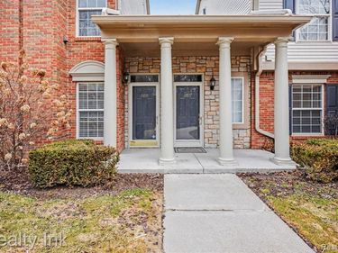 3399 Tremonte Circle S, Oakland Twp, MI 48306