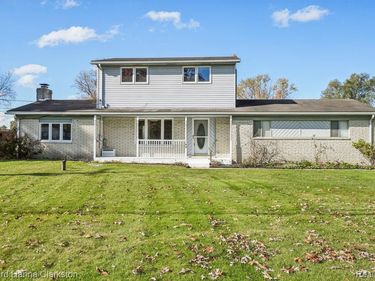 149 N Williams Lake Road, White Lake Twp, MI 48386