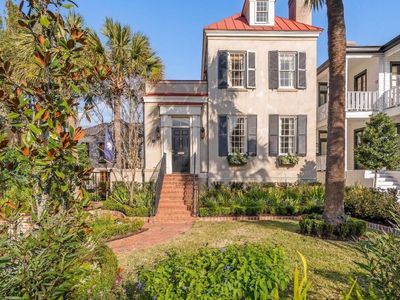 140 Queen Street, Charleston, SC 29401