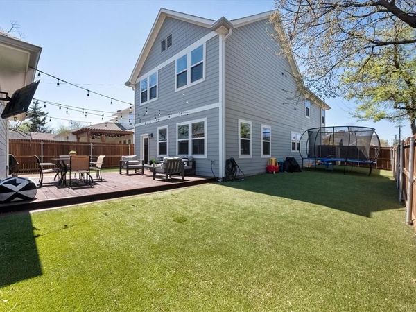 2801 Livingston Avenue, Fort Worth, TX 76110