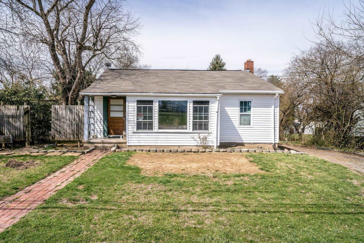 11147 PHILLIPS STORE RD primary photo