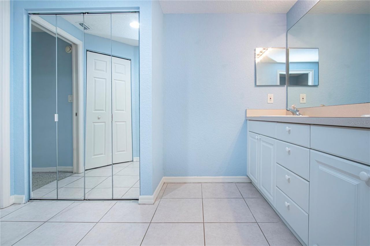 7043 Strand Circle, Unit 102, Bradenton, FL 34203 Photo