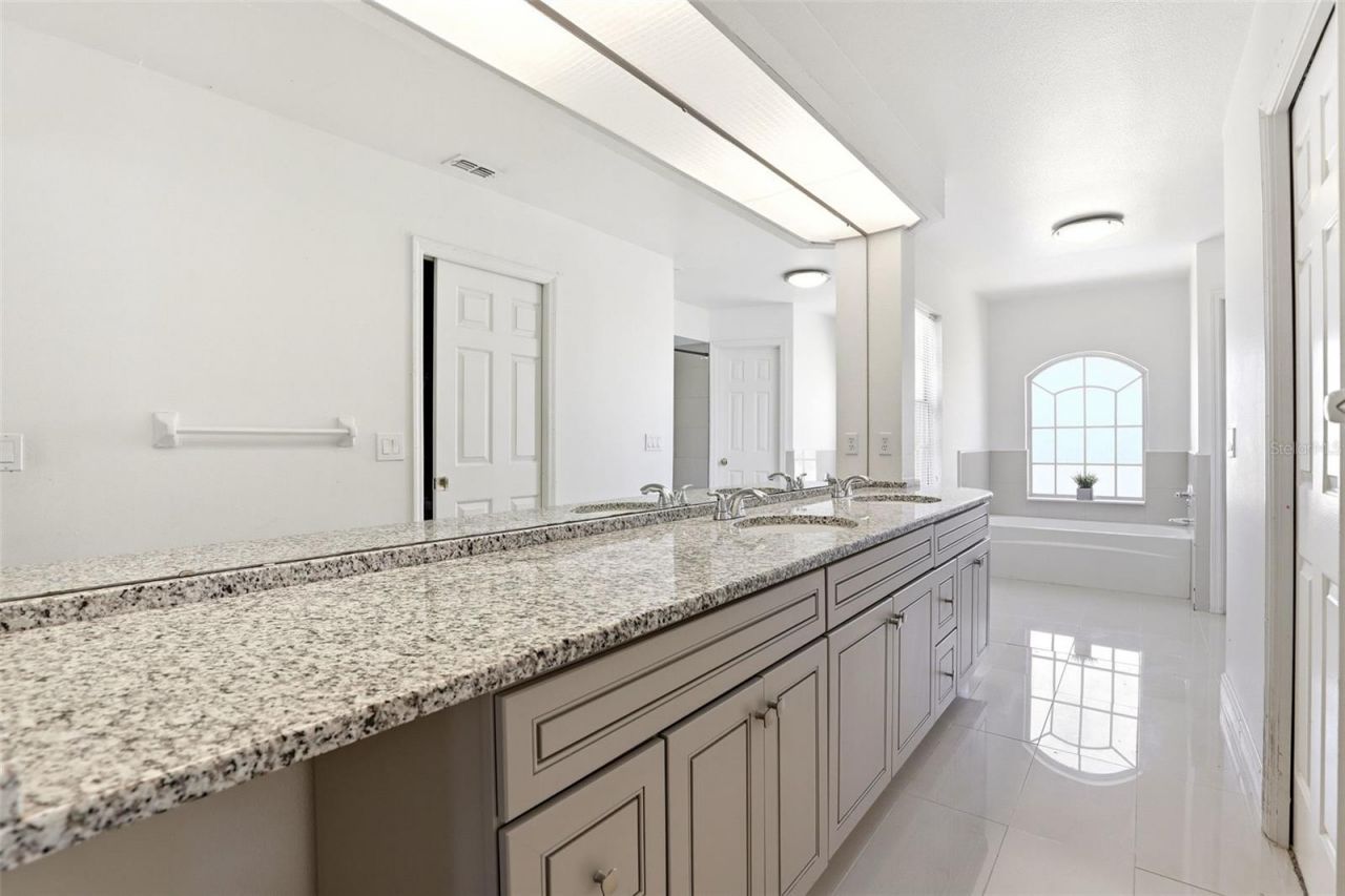 3016 Stillwater Drive, Kissimmee, FL 34743 Photo