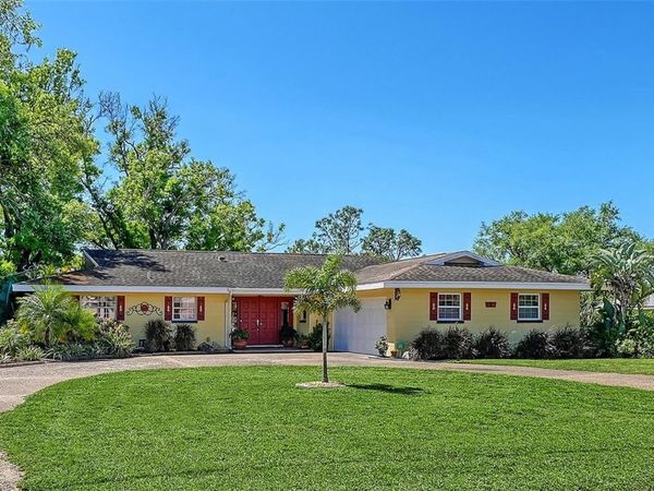 836 MAGELLAN DRIVE , SARASOTA, FL 34243