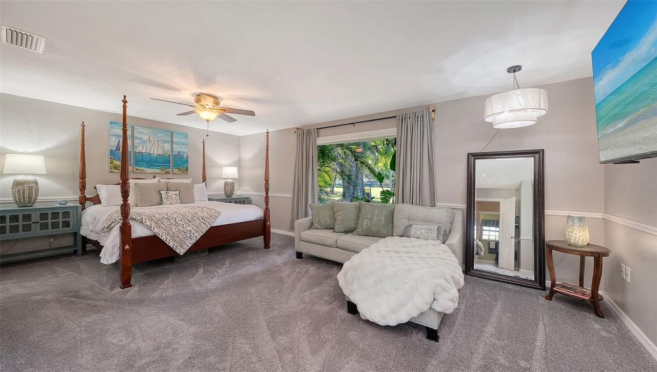 836 Magellan Drive , Sarasota, FL 34243 Photo