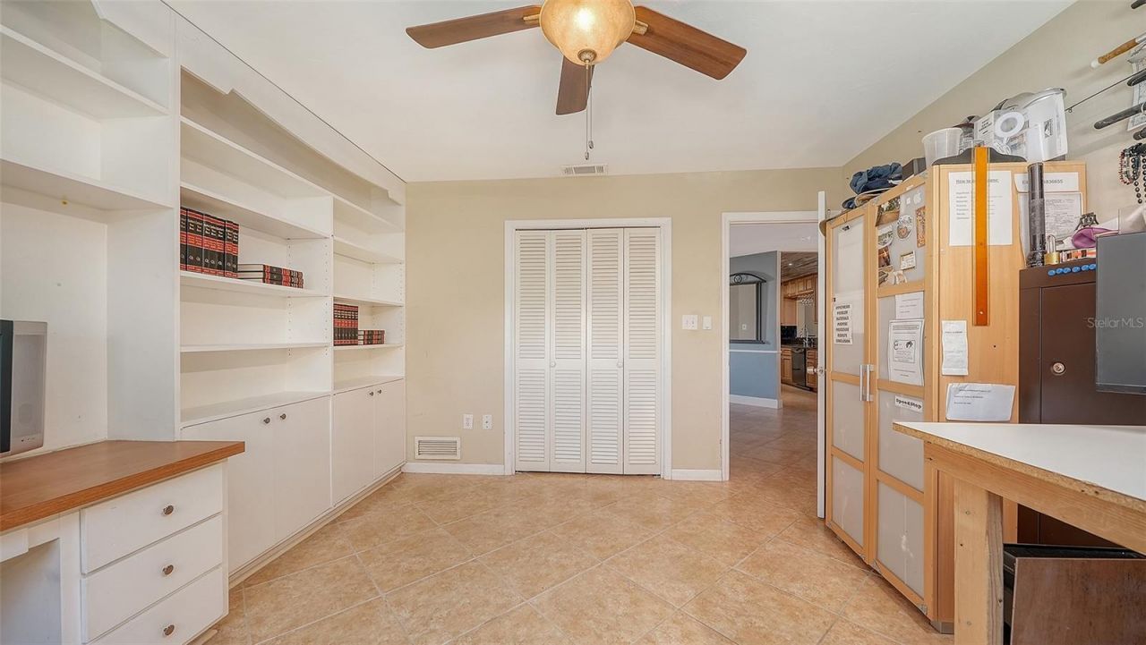 836 Magellan Drive, Sarasota, FL 34243 Photo