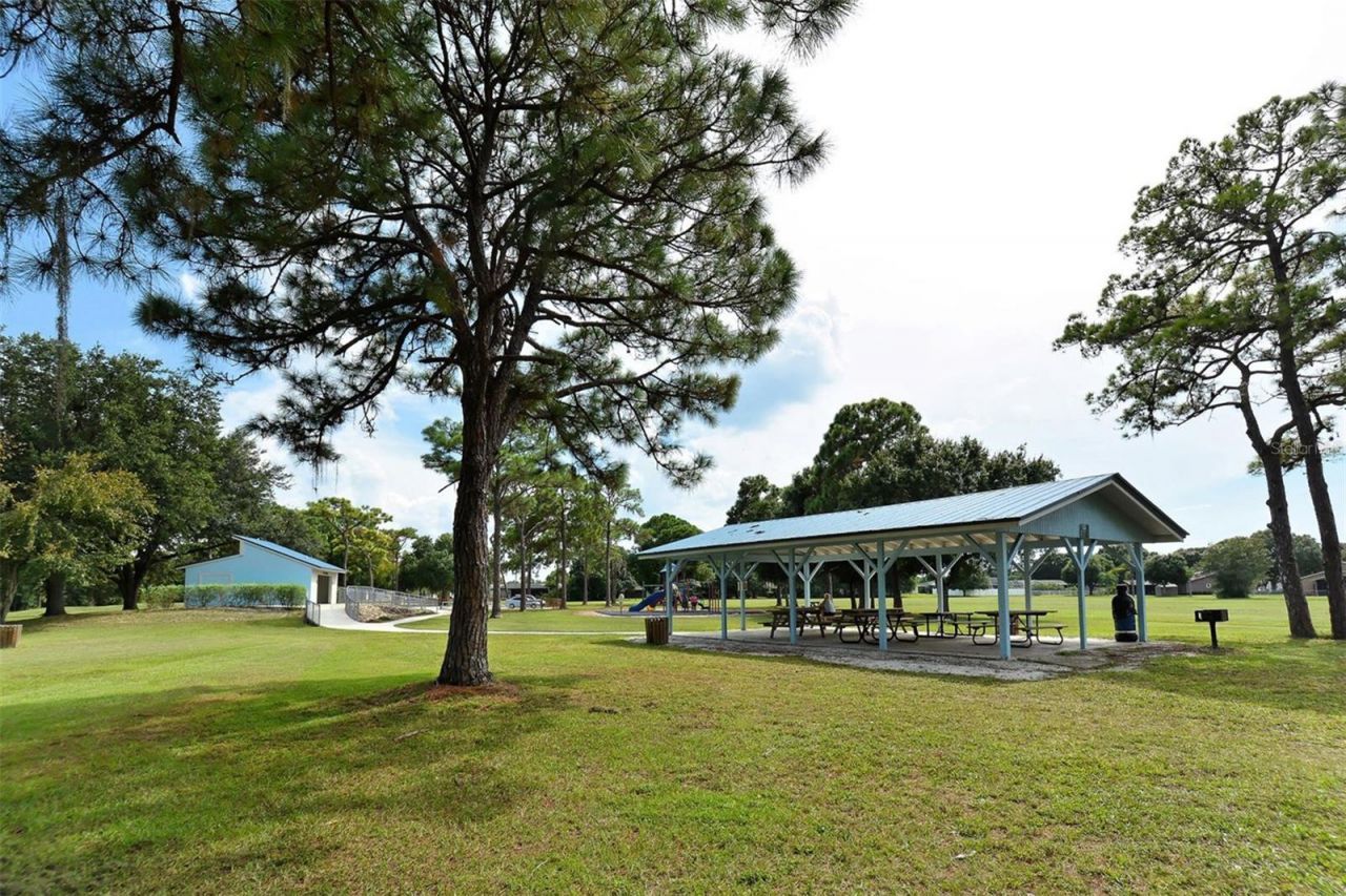 836 Magellan Drive, Sarasota, FL 34243 Photo