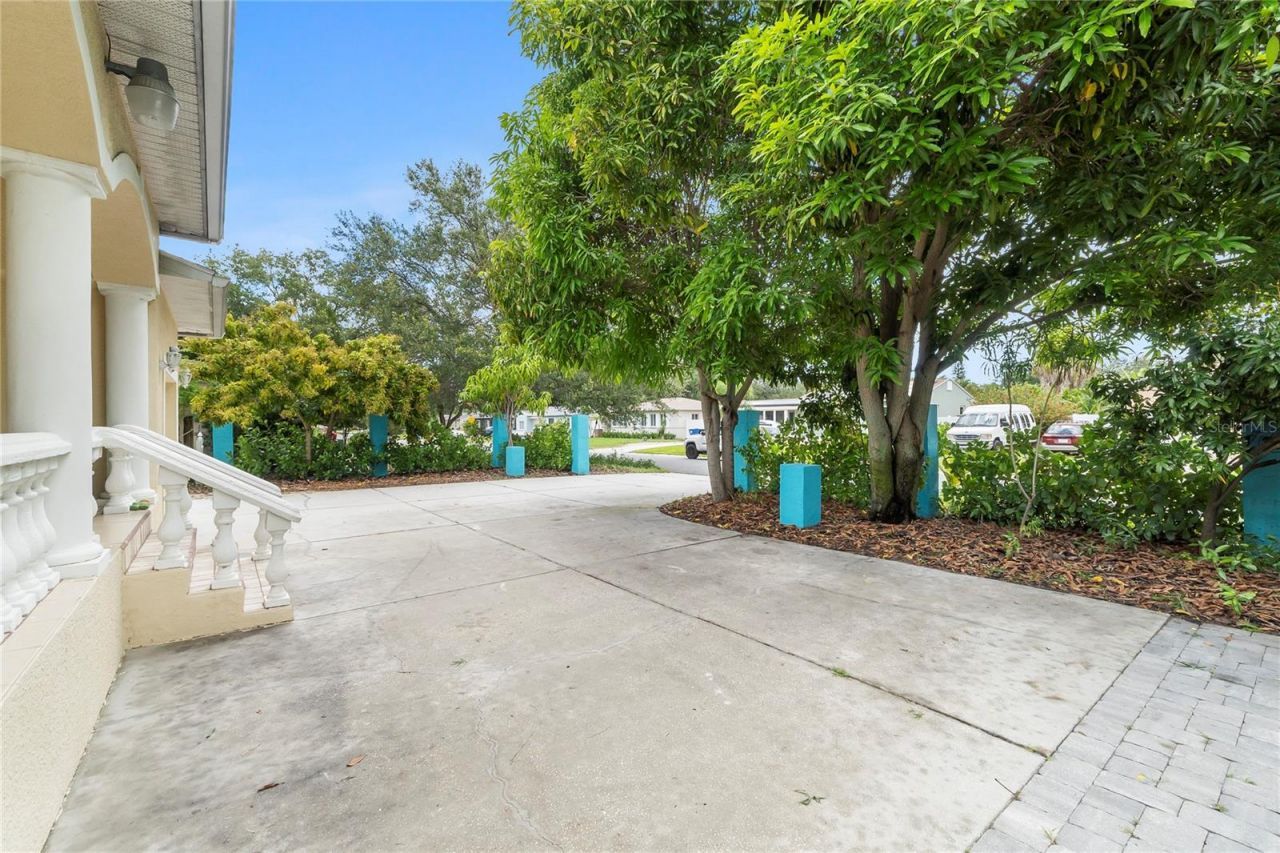 1701 38th Avenue , Saint Petersburg, FL 33713 Photo