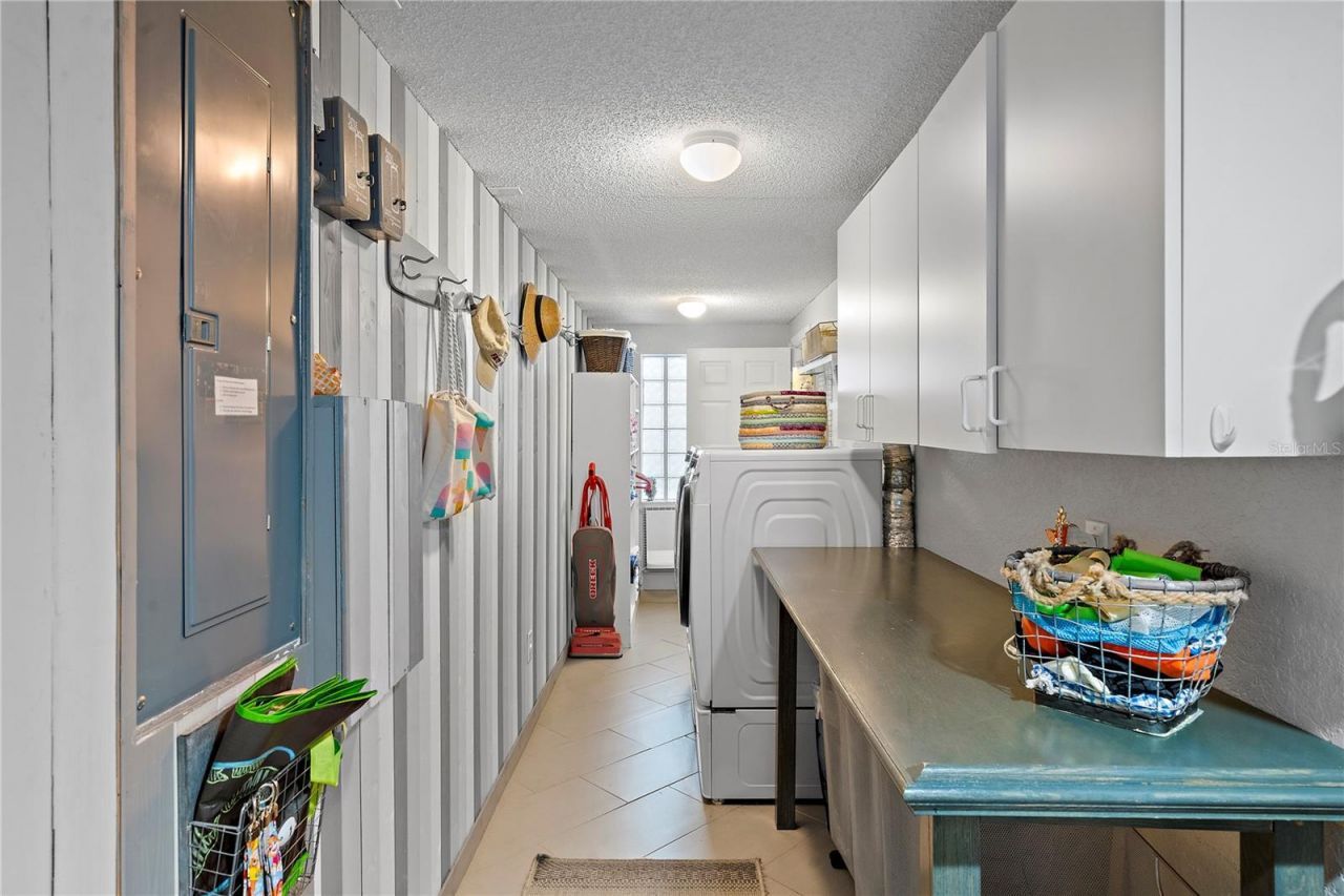 830 Pinellas Bayway S, Saint Petersburg, FL 33715 Photo