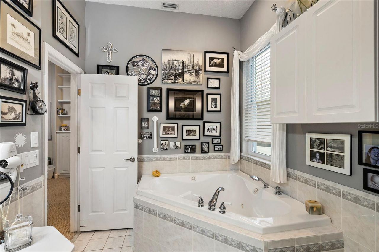 830 Pinellas Bayway S, Saint Petersburg, FL 33715 Photo