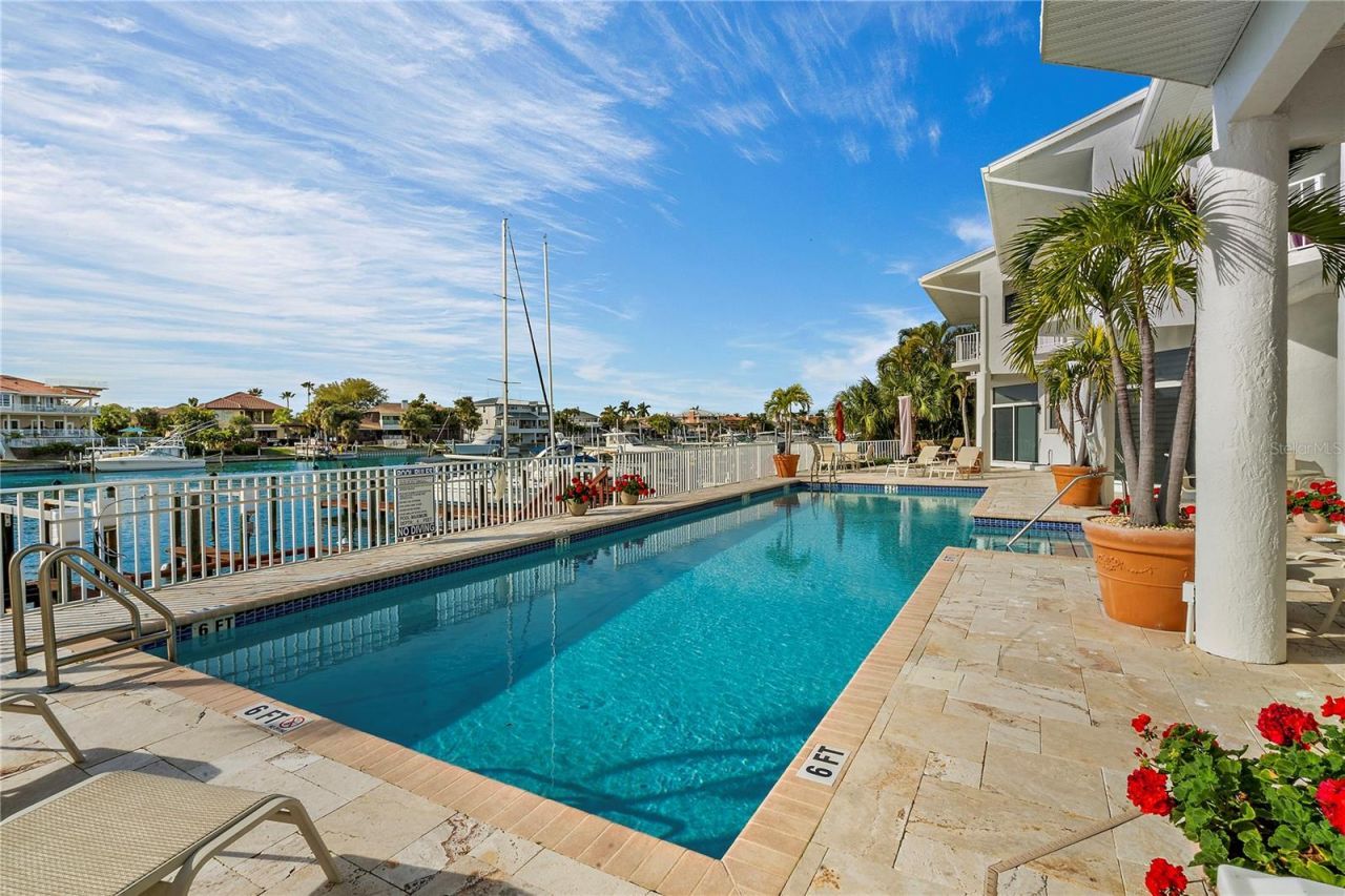 830 Pinellas Bayway S, Saint Petersburg, FL 33715 Photo