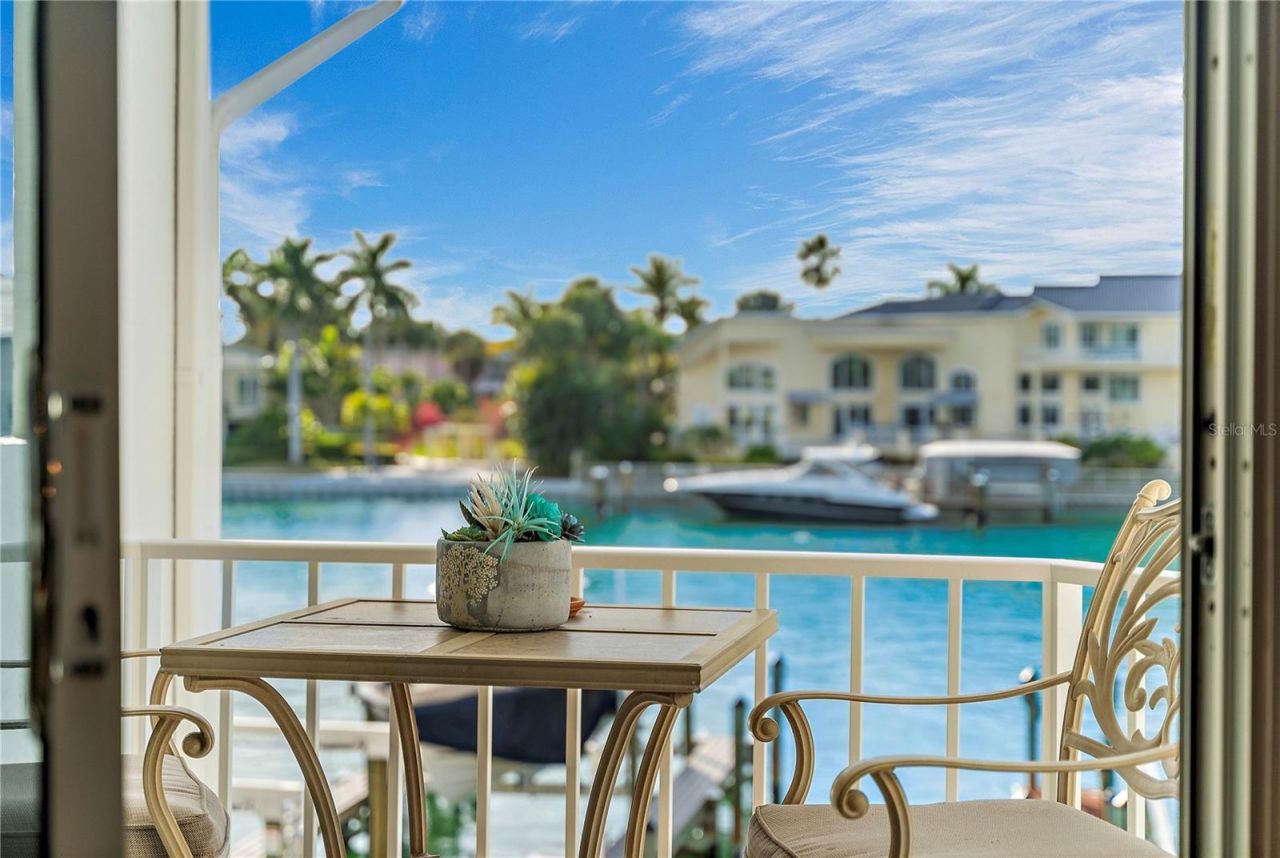 830 Pinellas Bayway S, Saint Petersburg, FL 33715 Photo