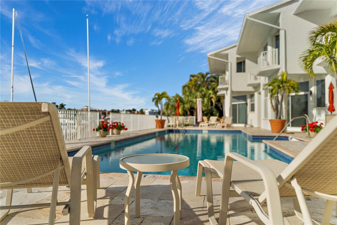 830 Pinellas Bayway S, Saint Petersburg, FL 33715 Photo