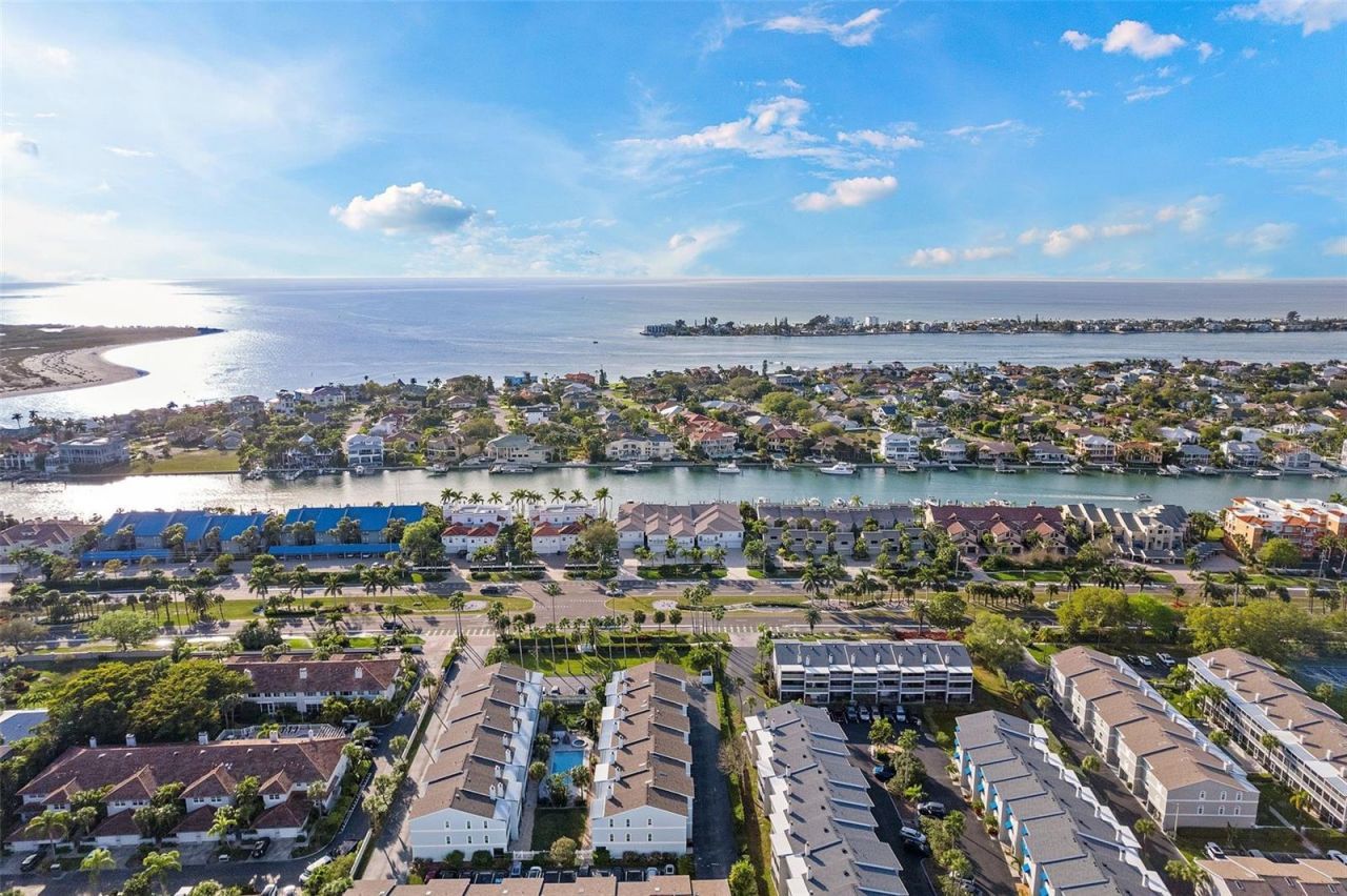 830 Pinellas Bayway S, Saint Petersburg, FL 33715 Photo