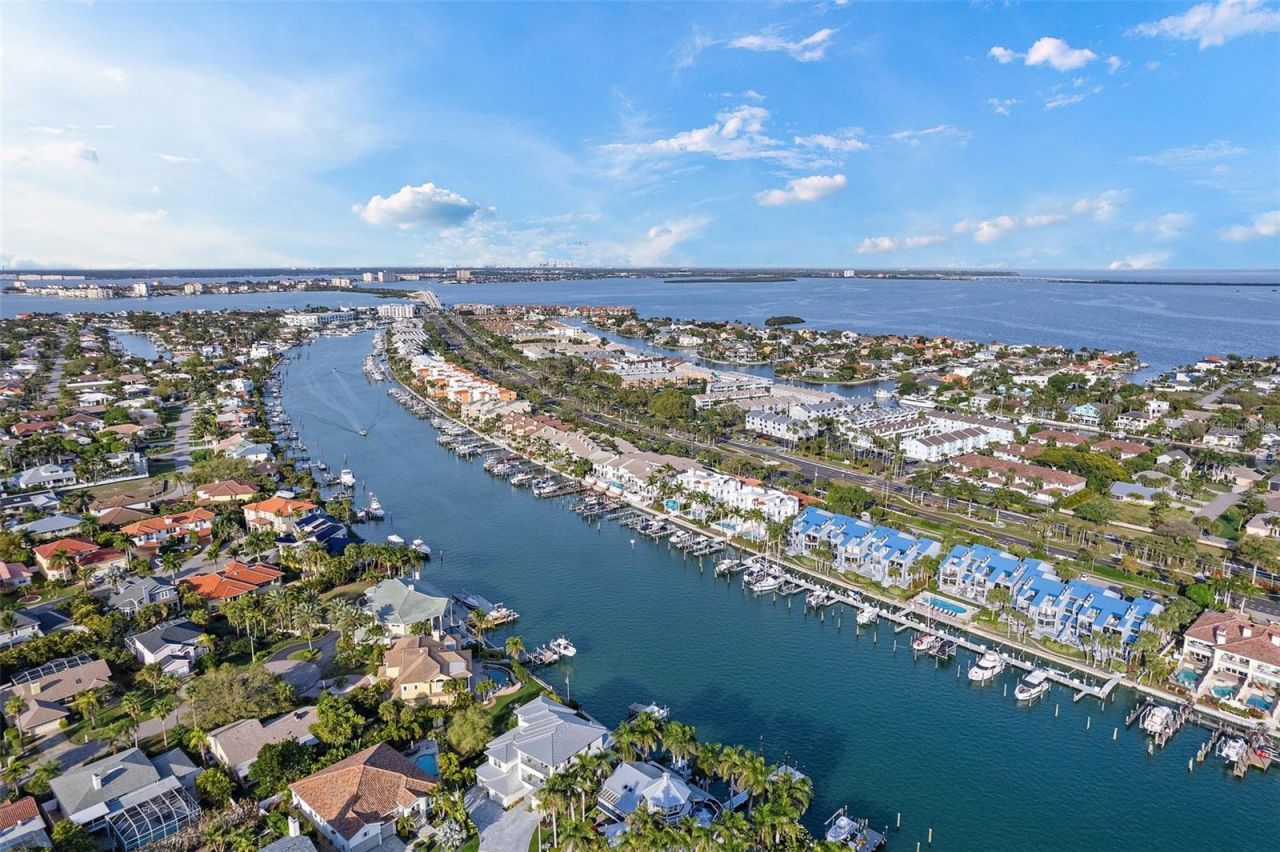 830 Pinellas Bayway S, Saint Petersburg, FL 33715 Photo