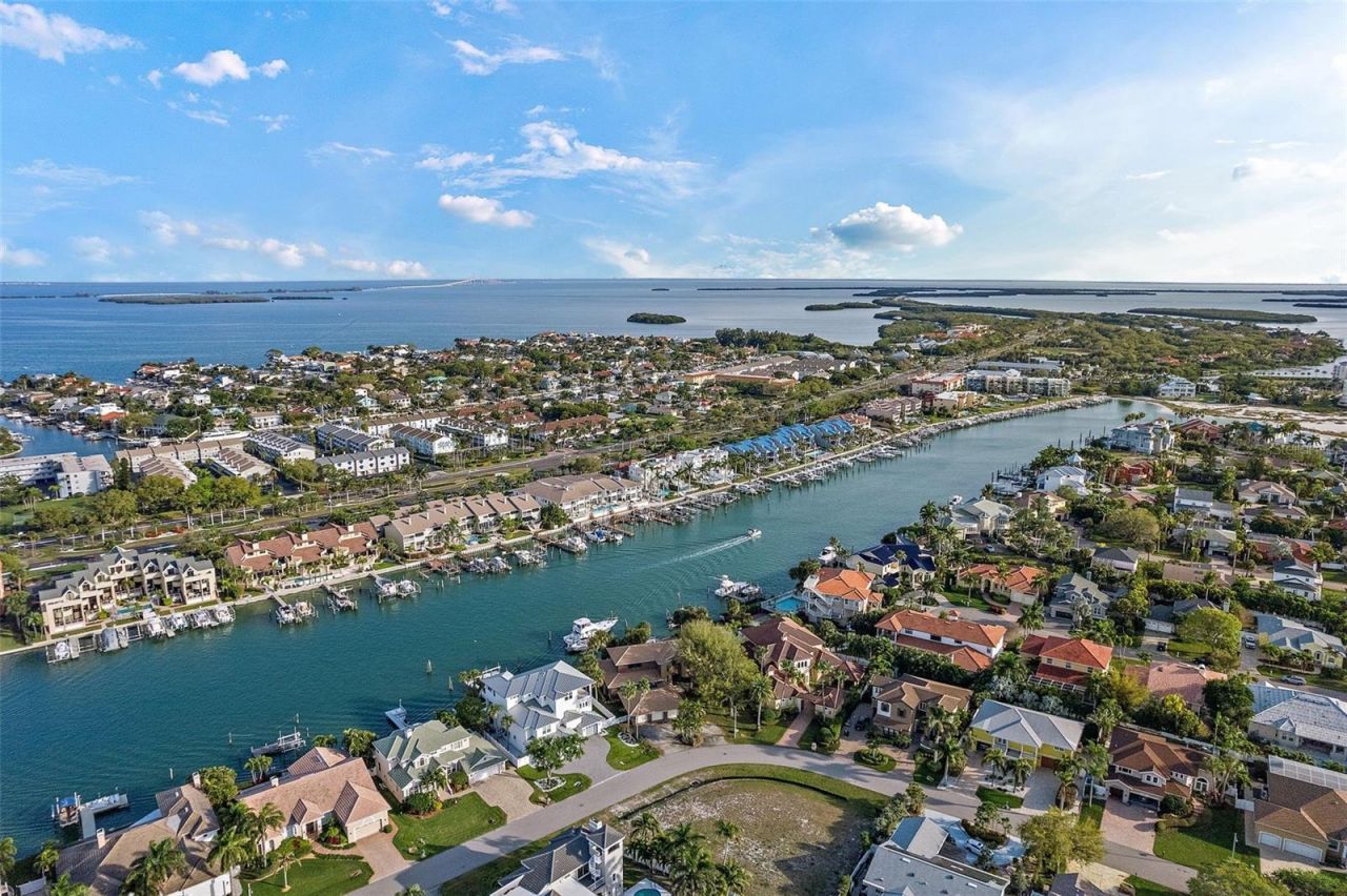 830 Pinellas Bayway S, Saint Petersburg, FL 33715 Photo