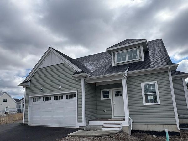 6 Weber Farm Road, Unit 6, Wrentham, MA 02093