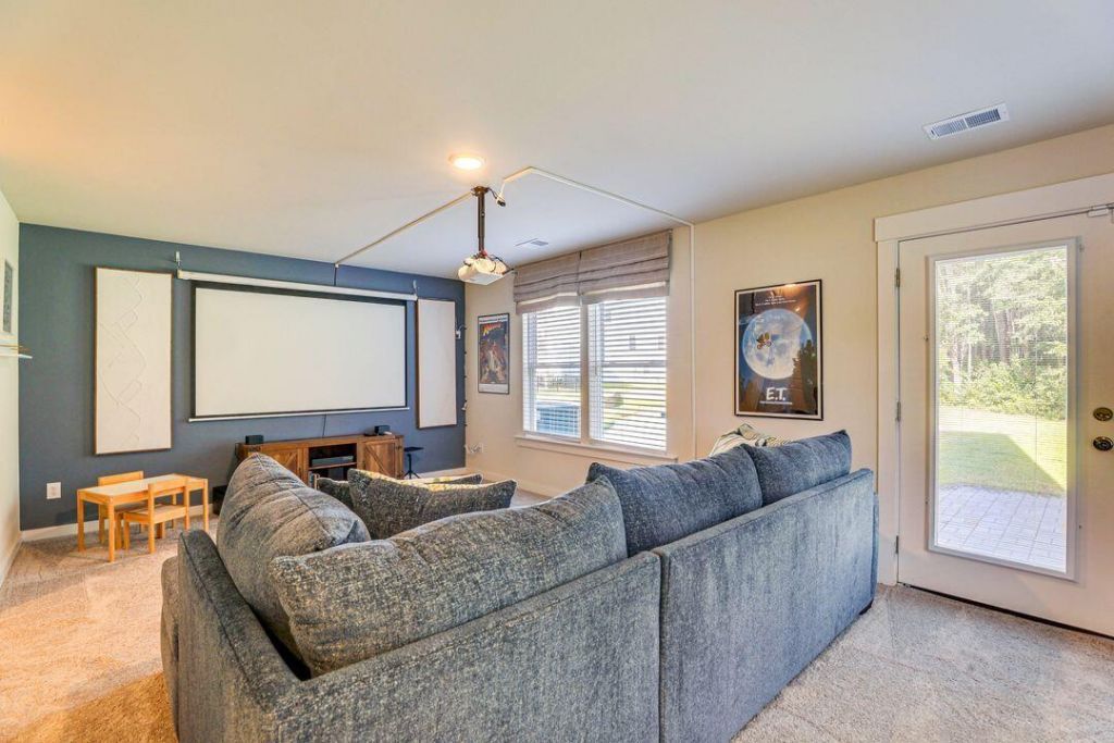 1010 Pettiford Place Photo 13