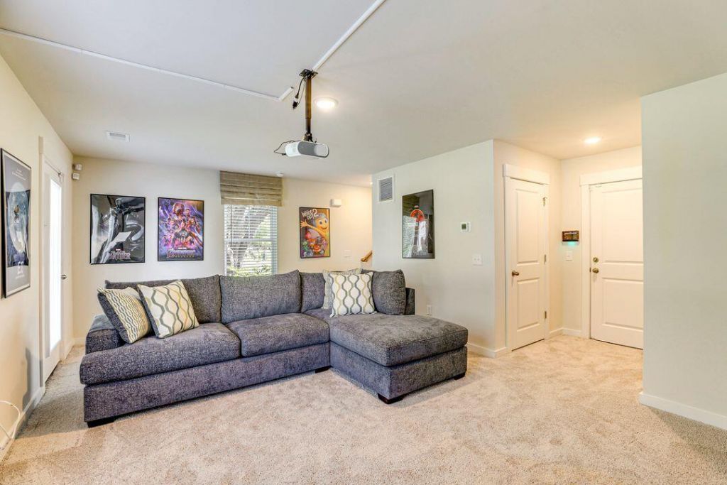 1010 Pettiford Place Photo 14