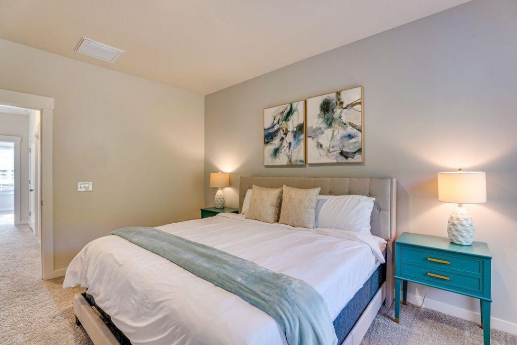 1010 Pettiford Place Photo 17