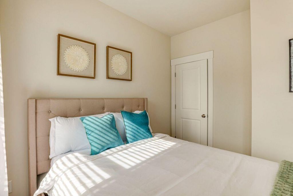 1010 Pettiford Place Photo 22