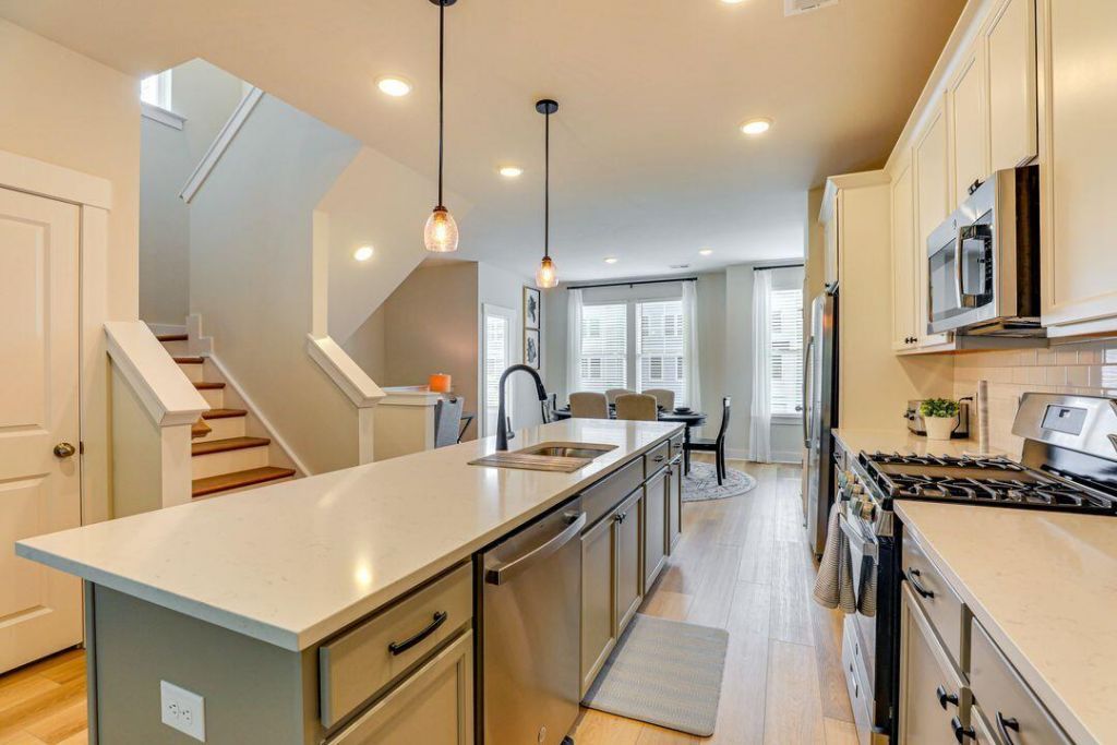 1010 Pettiford Place Photo 27