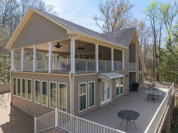 48 Old Pump Station Rd , Linden, TN 37096